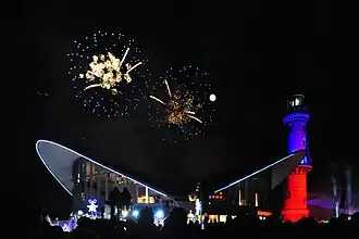 Leuchtturm in Flammen 2012 mit Teepott