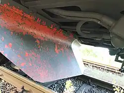 80-73 006-3 besaß bis zum Jänner 2020 noch einen roten Schneeräumer.