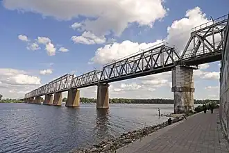 Rybalskyj-Eisenbahnbrücke