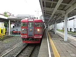 Triebzug der Baureihe 115 in Karuizawa