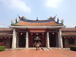 Liudui-Zhongyi-Pavillon