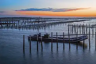 Sonnenuntergang über der Lagune von Qigu