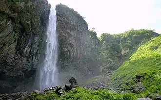 Hyakuyojō-Wasserfall (百四丈滝)