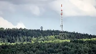 Aussichtsturm und Sendemast auf dem Kulm