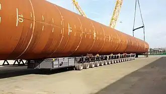 Goldhofer PST/SL-E-Kombination mit aufgeladenem Monopile