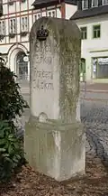 Stationsstein als Kilometerstein am Marktplatz