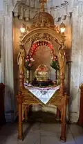 Altar mit Reliquie des Hl. Titos