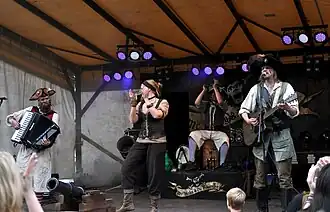 Mr. Hurley & Die Pulveraffen