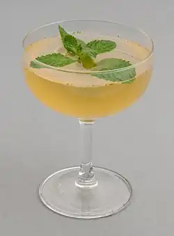 Old Cuban in einer Cocktailschale