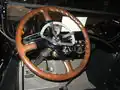 Lenkrad eines Packard Twin Six von 1919 mit integrierter manueller Zündverstellung