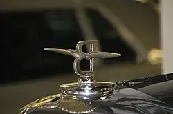 8 Litre Tourer (1931), Kühlersymbol