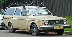 1975-1978 Volvo 245 DL station wagon