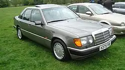 Mercedes-Benz 260 E (1989-1993)