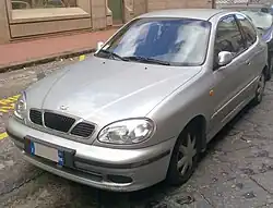 Daewoo Lanos Dreitürer (2000–2004)