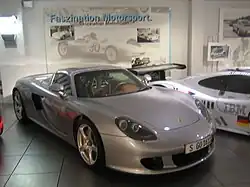 Der 450 kW (612 PS) leistende Carrera GT (2003)