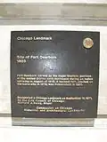 Plaquette, welche das Fort Dearborn als Chicago Landmark ausweist