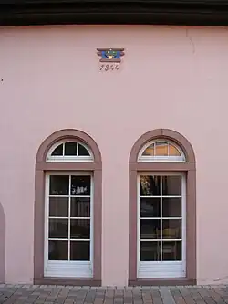 Friederich-Diffiné-Haus, Wirtschafts­gebäude