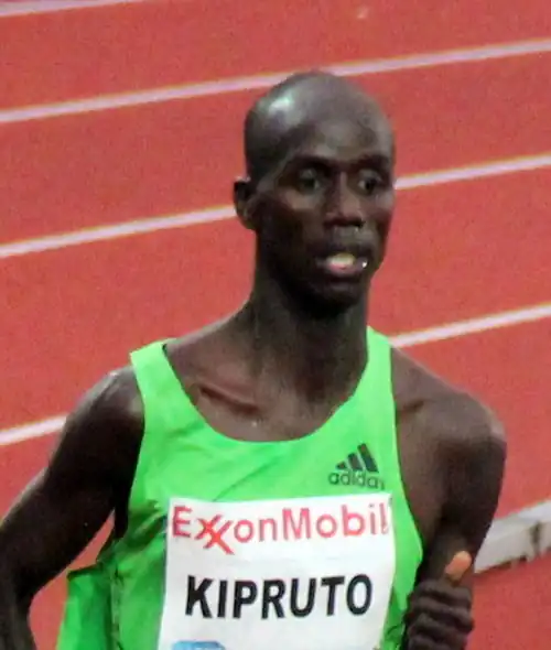Der Titelverteidiger und aktuelle Olympiasieger Brimin Kiprop Kipruto erreichte Platz sieben