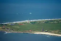 Westen der Insel mit neuem Leuchtturm, neuem Westturm und Jugendherberge