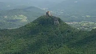 Sonnenberg mit Trifels
