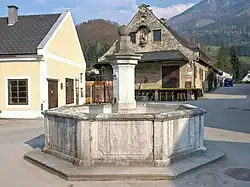 Das denkmalgeschützte Lagerhaus Sonneck II und Marktbrunnen