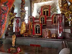 Im Inneren des Pavillons