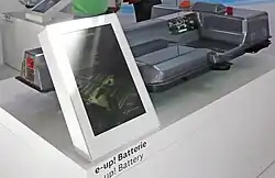 e-up! Batterie (links Fahrzeugfront, rechts Fahrzeugheck)