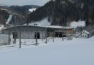 Abstellhalle, Bahnhofshalle und historischer Lokomotivschuppen (von links nach rechts)