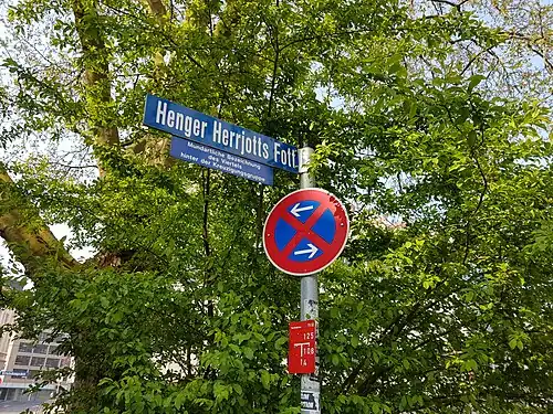 Straßenschild mit Bezeichnung