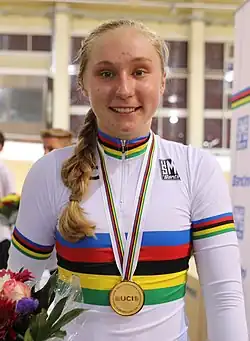 Megan Jastrab mit ihrer Goldmedaille im Omnium bei der Junioren-WM 2019