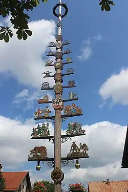 Zunftbaum in Scheffau (Markt Scheidegg) im Westallgäu