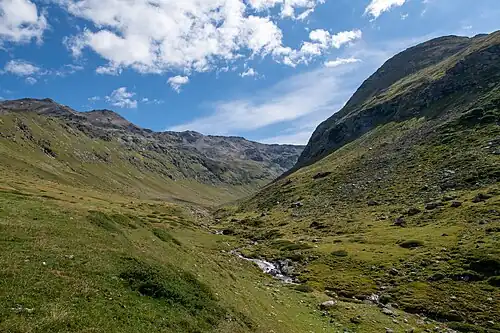 Blick in die Val Minor, links der Piz Minor und weiter hinten der Piz dals Lejs (für Annotationen der einzelnen Berge aufs Bild klicken)