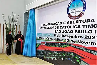 Einweihung der UCT durch Erzbischof Virgílio do Carmo da Silva und Premierminister Taur Matan Ruak