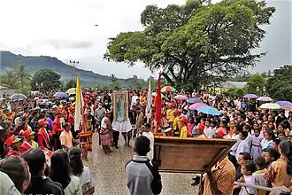 Eintreffen der Statue von Johannes Paul II. (2022)