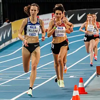 Sara Benfares (vorne rechts) – Rang achtzehn