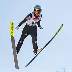 Ema Klinec beim Weltcup-Springen in Oberhof 2022