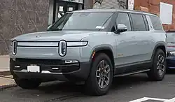 Rivian R1S SUV