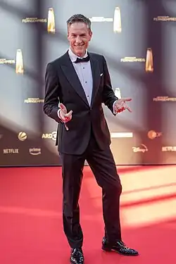 Sven Lorig auf rotem Teppich