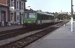 Alter Bahnhof mit dem ehemaligen Empfangsgebäude (1990)