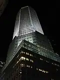 383 Madison Avenue bei Nacht