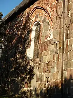 Anschlusbogen des verlorenen Anbaus von 1375