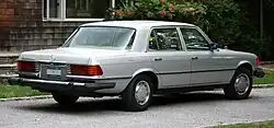 450 SEL, US-Version, Heckansicht