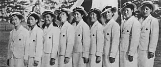 Yamamoto Sadako (hier auf einem Mannschaftsfoto der Japanerinnen als Dritte von rechts) kam auf den fünften Platz