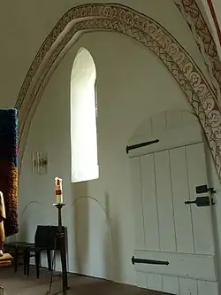 Spitzbogenfenster an der Südwand des Chors, schon vor 1899 dargestellt