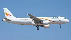Airbus A320 der Tus Airways