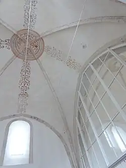 Gewölbe vor der Glaswand und östlich der Glaswand