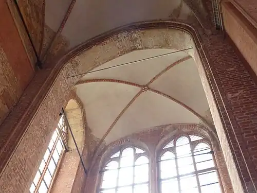 Rekonstruiertes Gewölbe der südöstlichen Einsatzkapelle (September 2021)