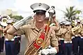Eine weibliche Drum Major der US Marines