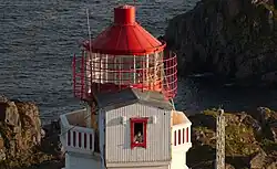 Foto mit der Nahaufnahme eines Leuchtturms