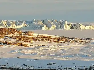 Blick von der Gondwana-Station auf den Campbell-Gletscher